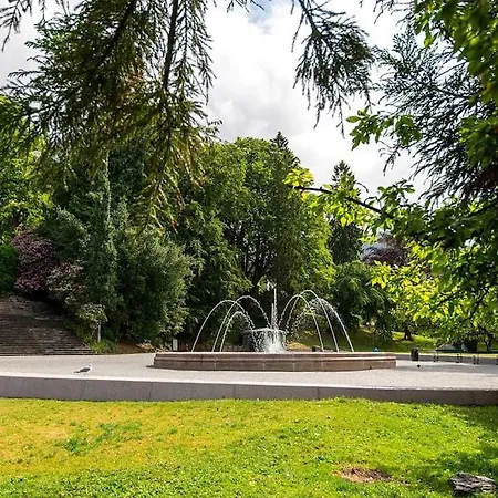 Central, Spacious Appartement